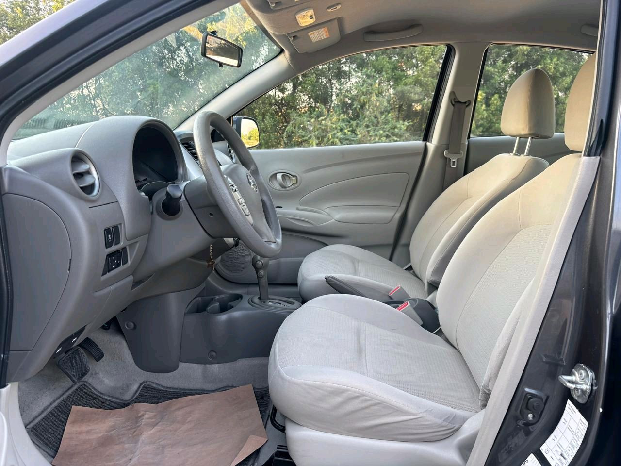 Nissan Sunny - Image 14