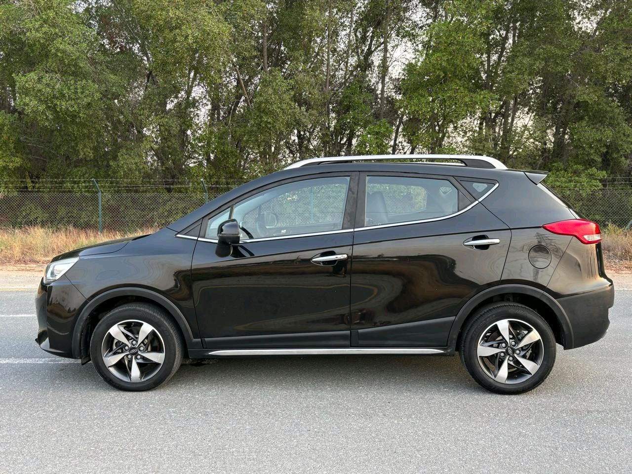JAC S3 - Image 3