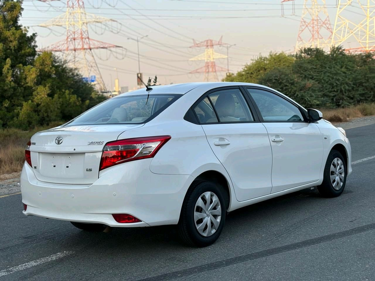 Toyota Yaris - Image 13