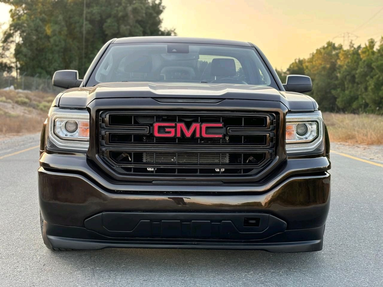 GMC Sierra - Image 4