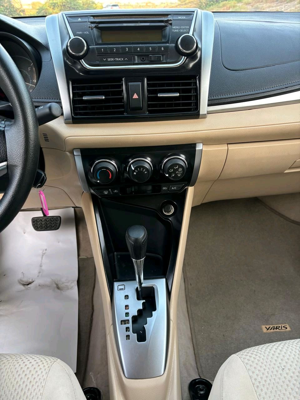 Toyota Yaris - Image 7