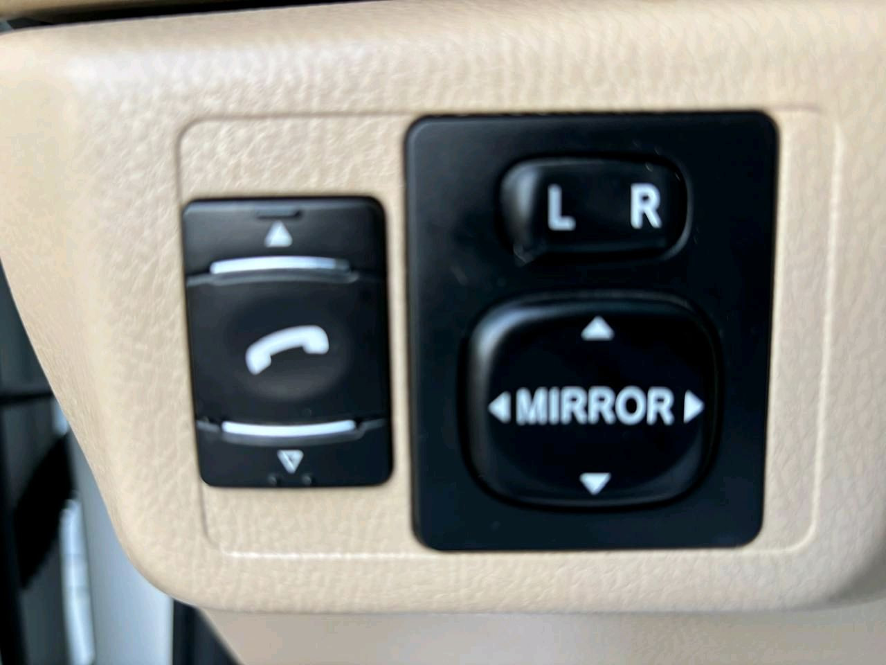 Toyota Yaris - Image 9