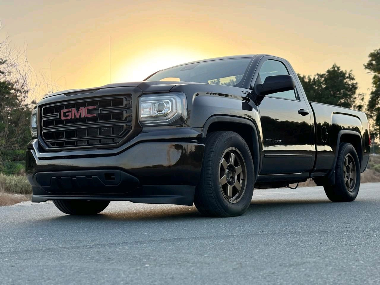 GMC Sierra - Image 5