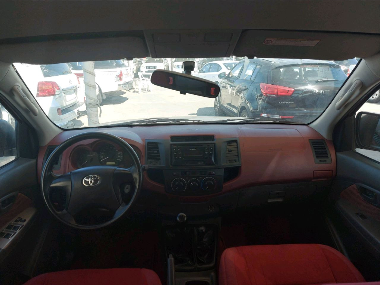 Toyota Hilux - Image 4