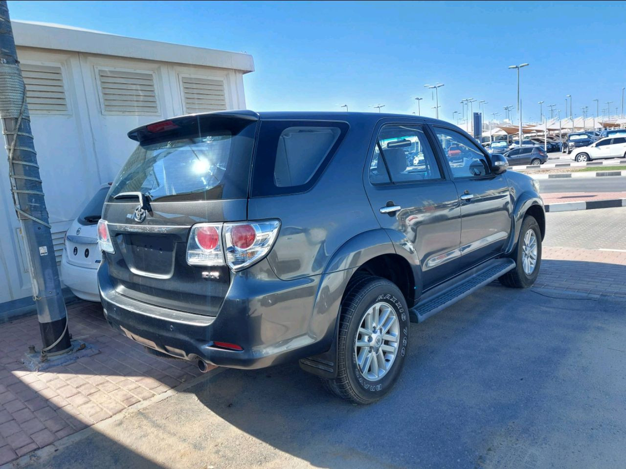 Toyota Fortuner - Image 4