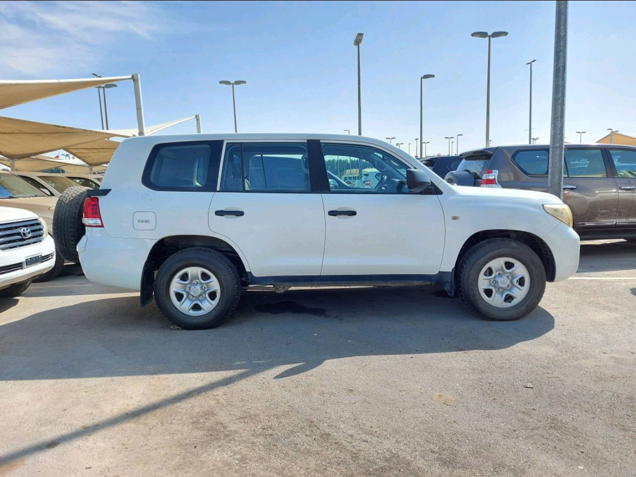 Toyota Land Cruiser - Image 5