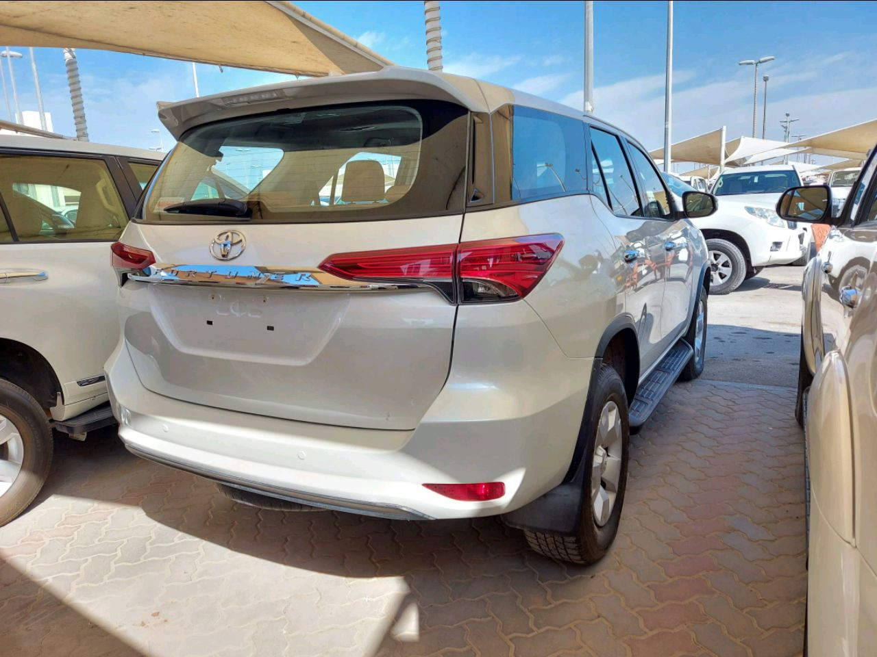 Toyota Fortuner - Image 3
