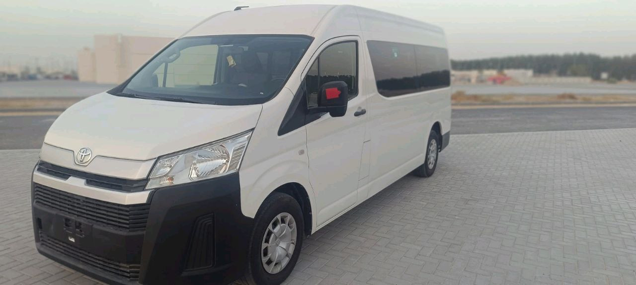 Toyota Hiace - Image 5