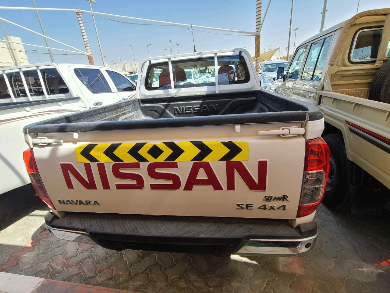 Nissan Navara - Image 9