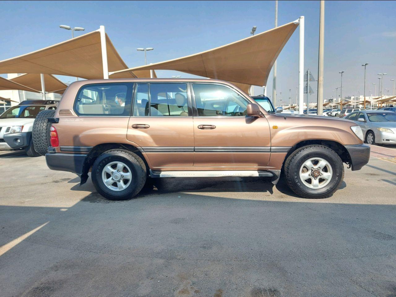 Toyota Land Cruiser - Image 5