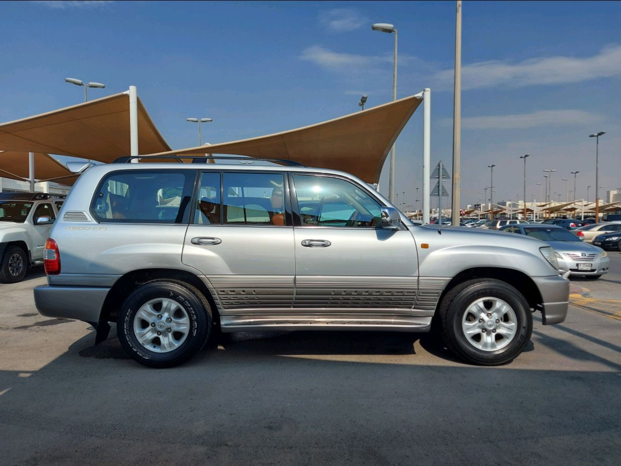 Toyota Land Cruiser - Image 5