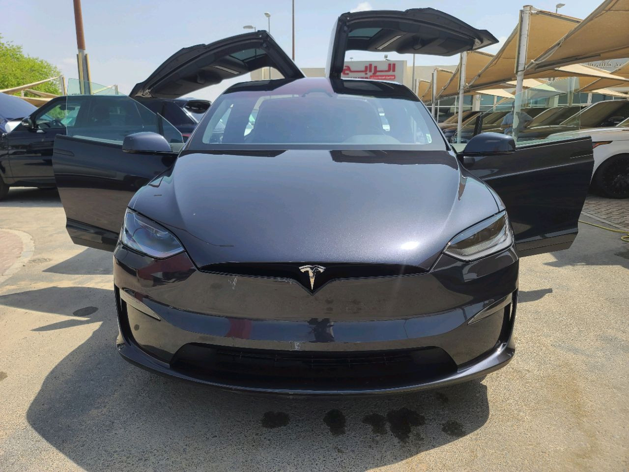 Tesla Model X - Image 12