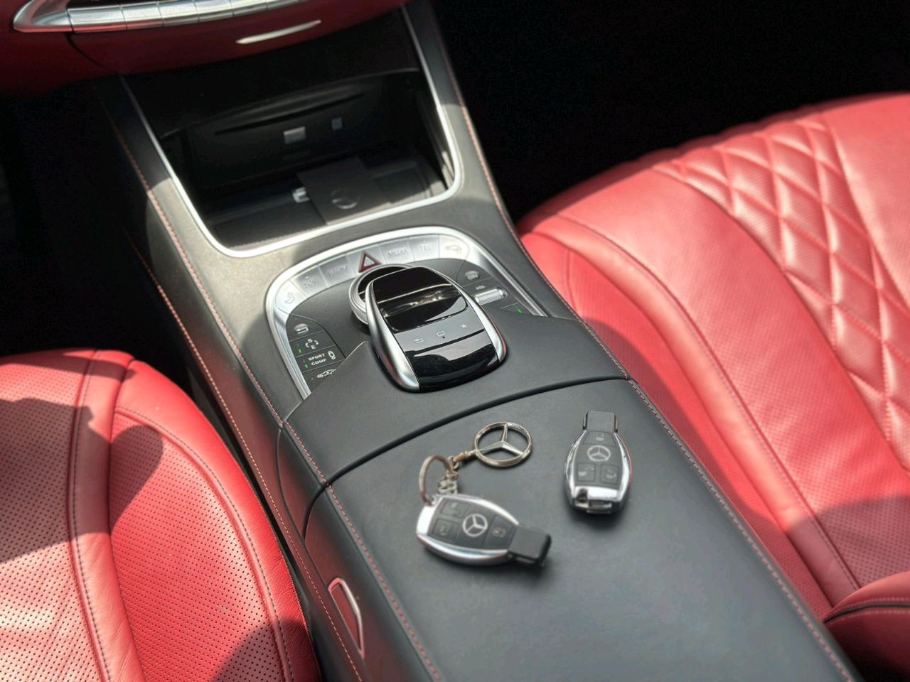 Mercedes Benz S-Class - Image 10