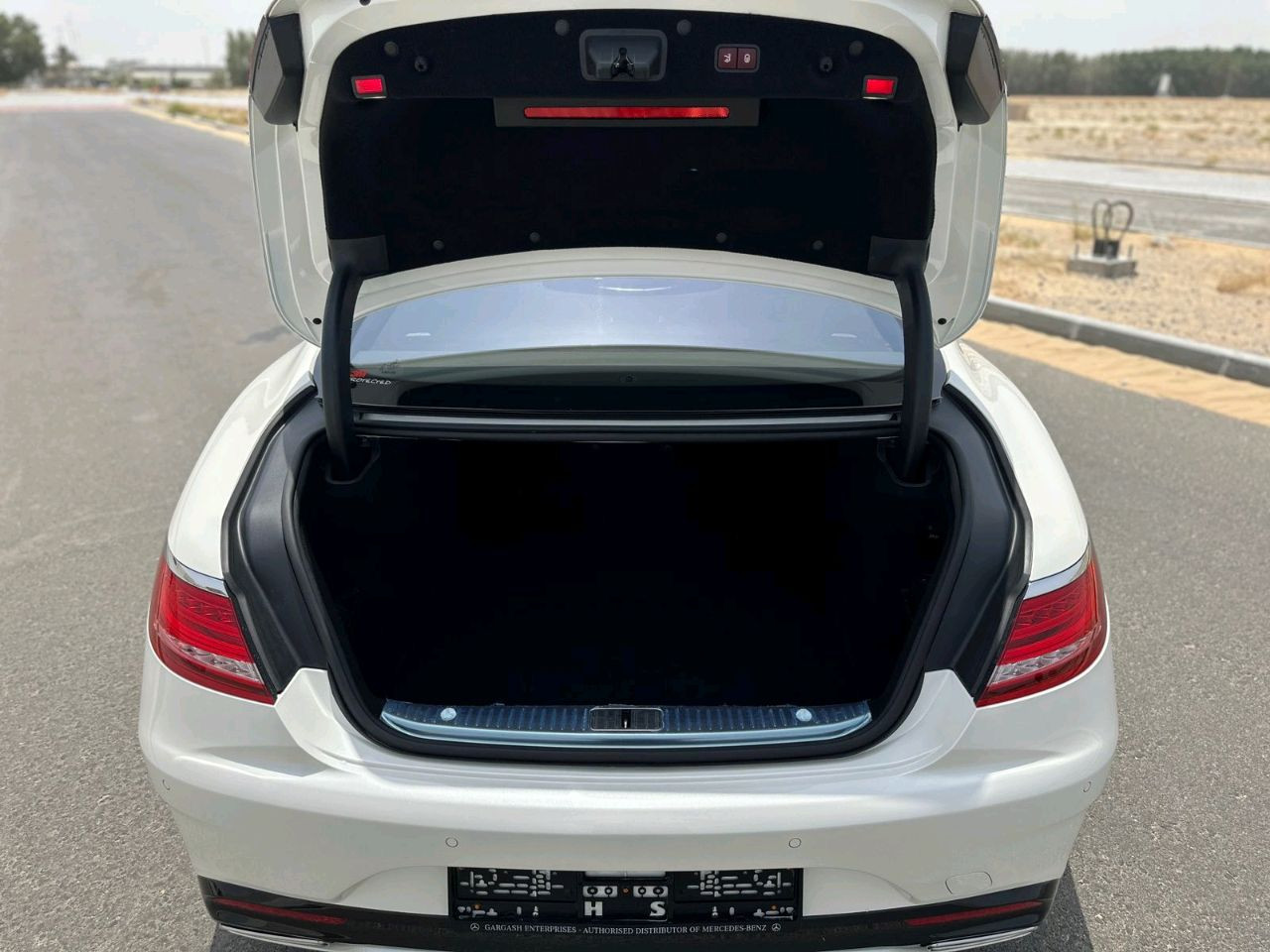 Mercedes Benz S-Class - Image 5