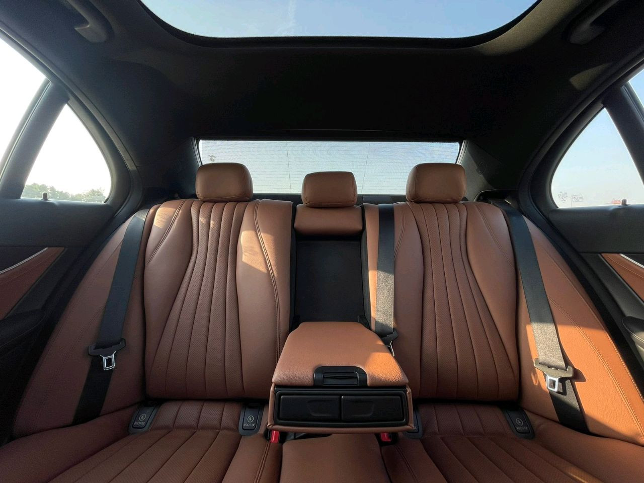 Mercedes Benz E-Class - Image 7