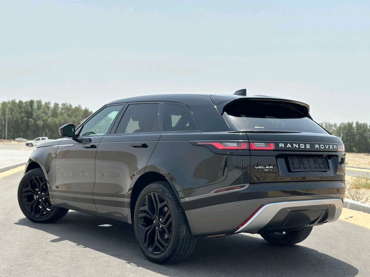 Range Rover VELAR - Image 3