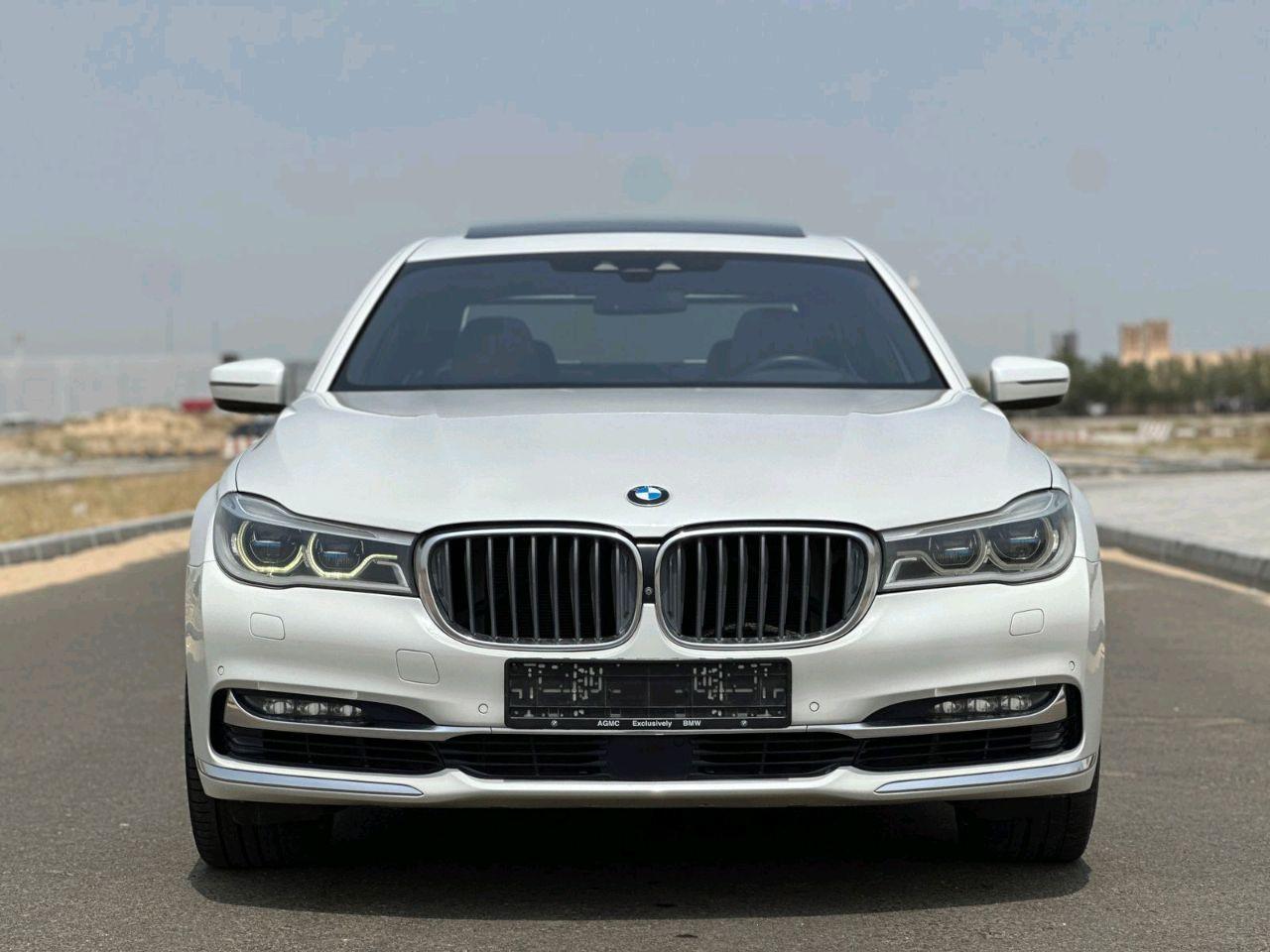 BMW 7-Series - Image 3