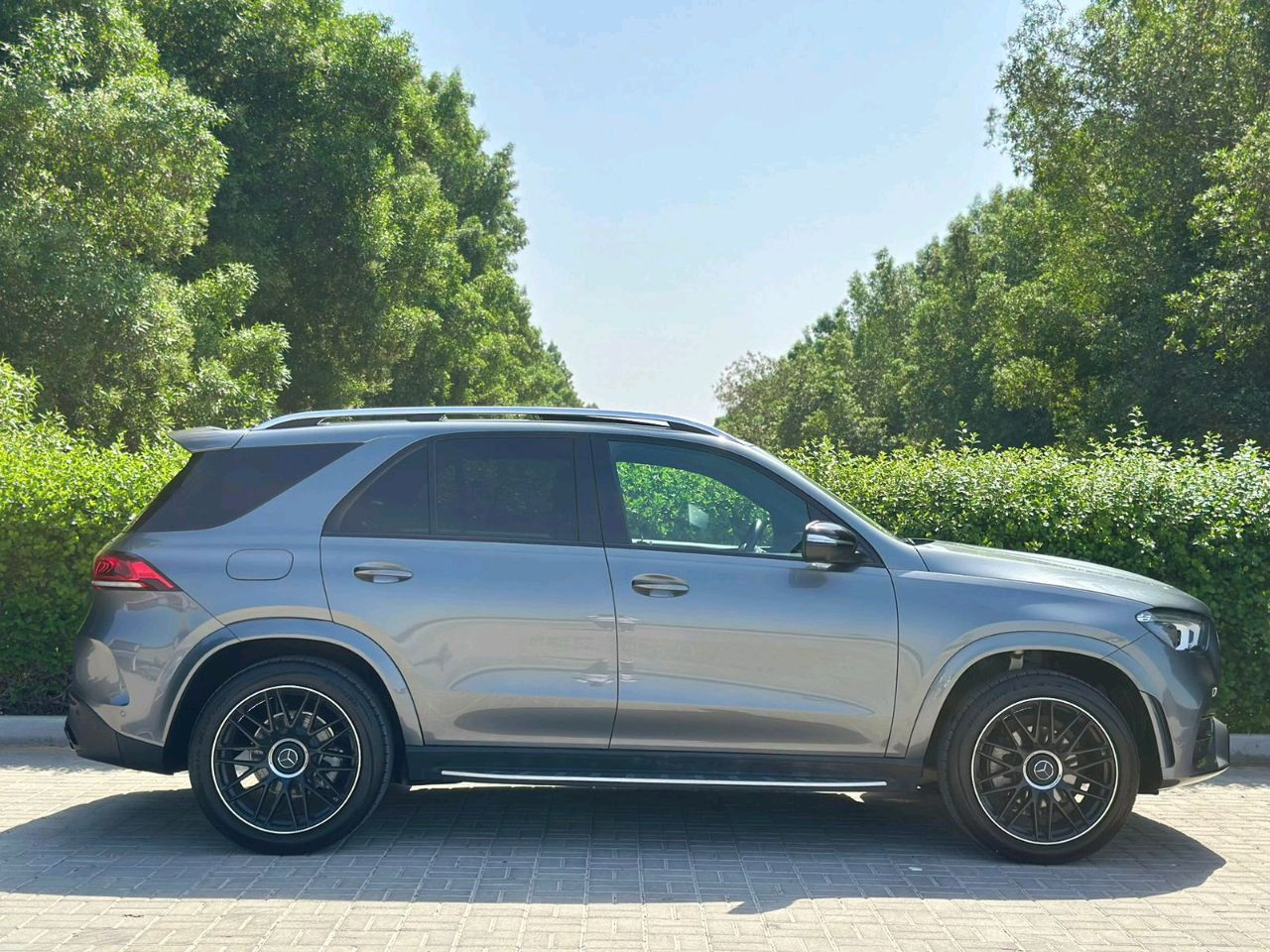 Mercedes Benz GLE SUV - Image 6