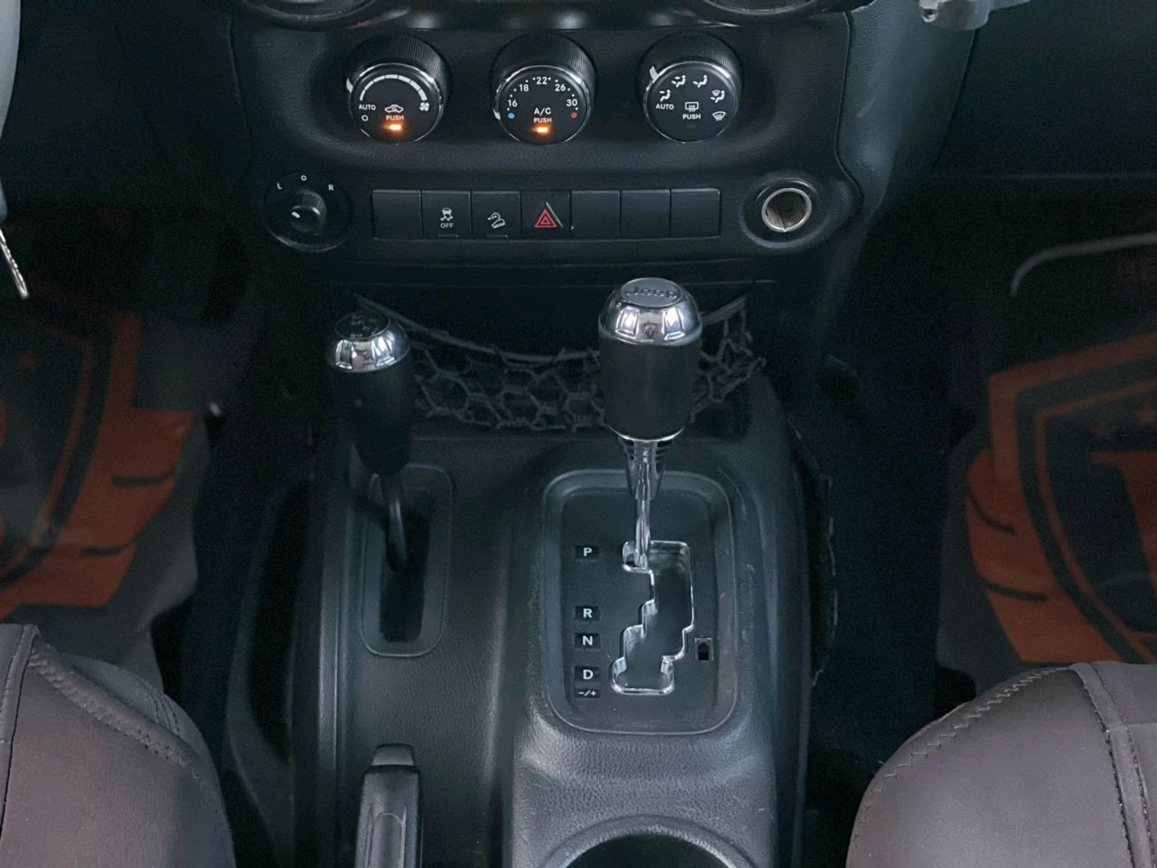 Jeep Wrangler - Image 9