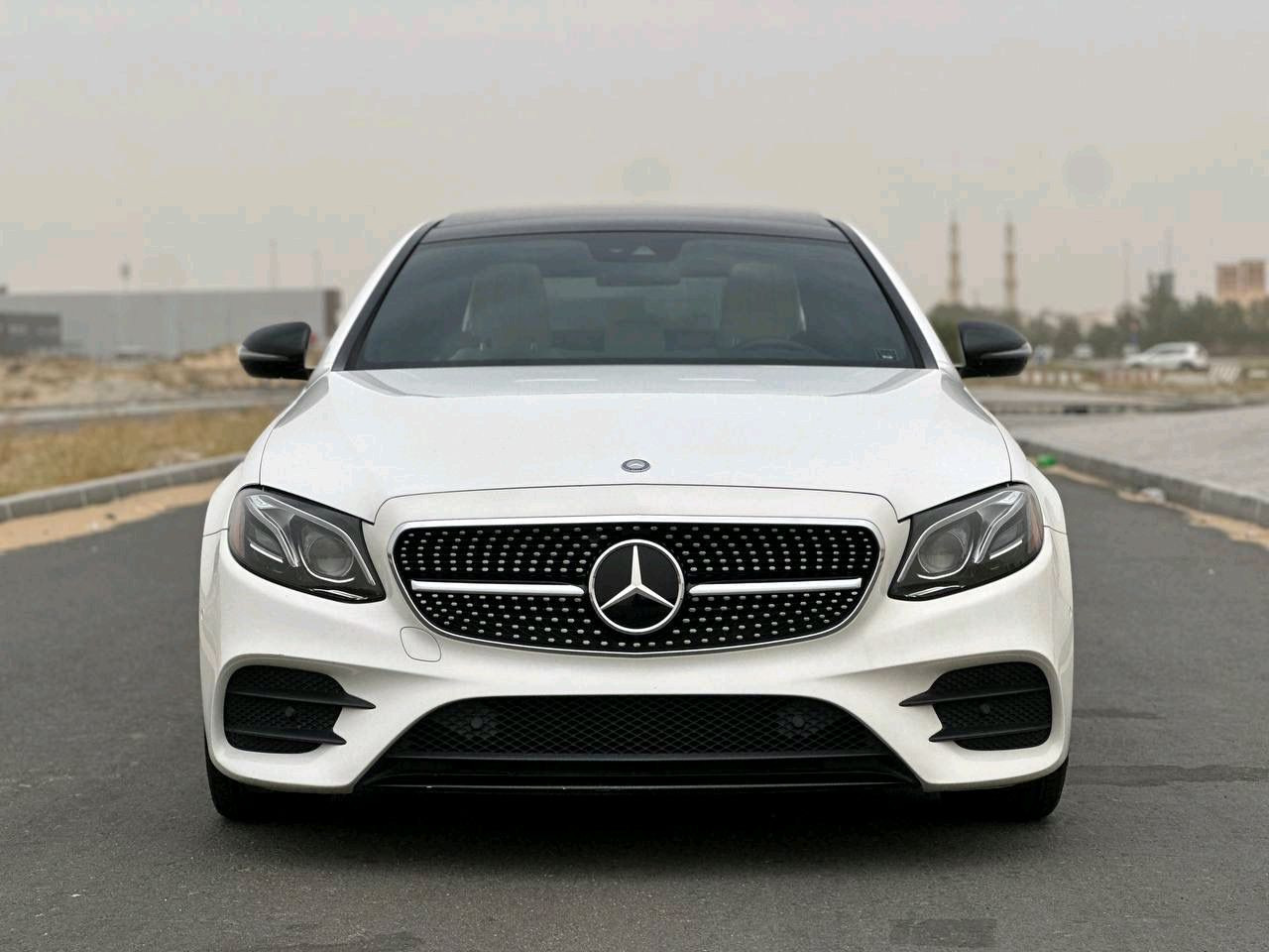 Mercedes Benz E-Class - Image 10