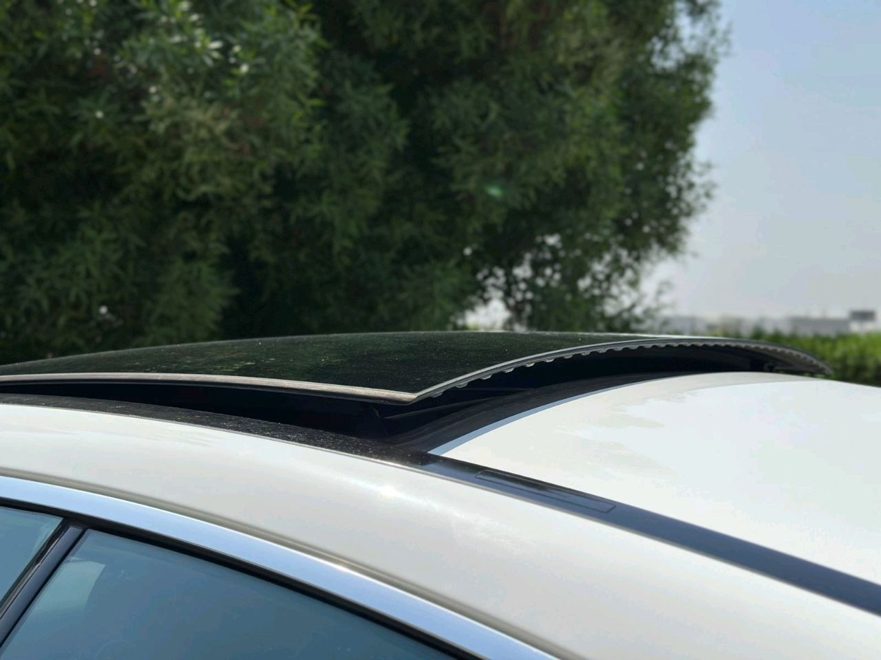 Mercedes Benz E-Class - Image 6