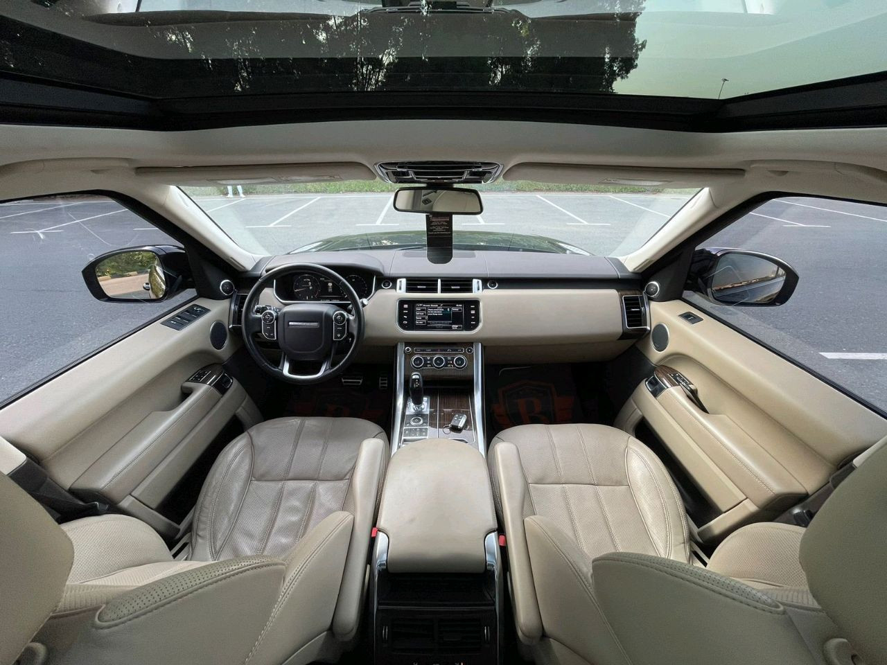 Range Rover Sport - Image 10
