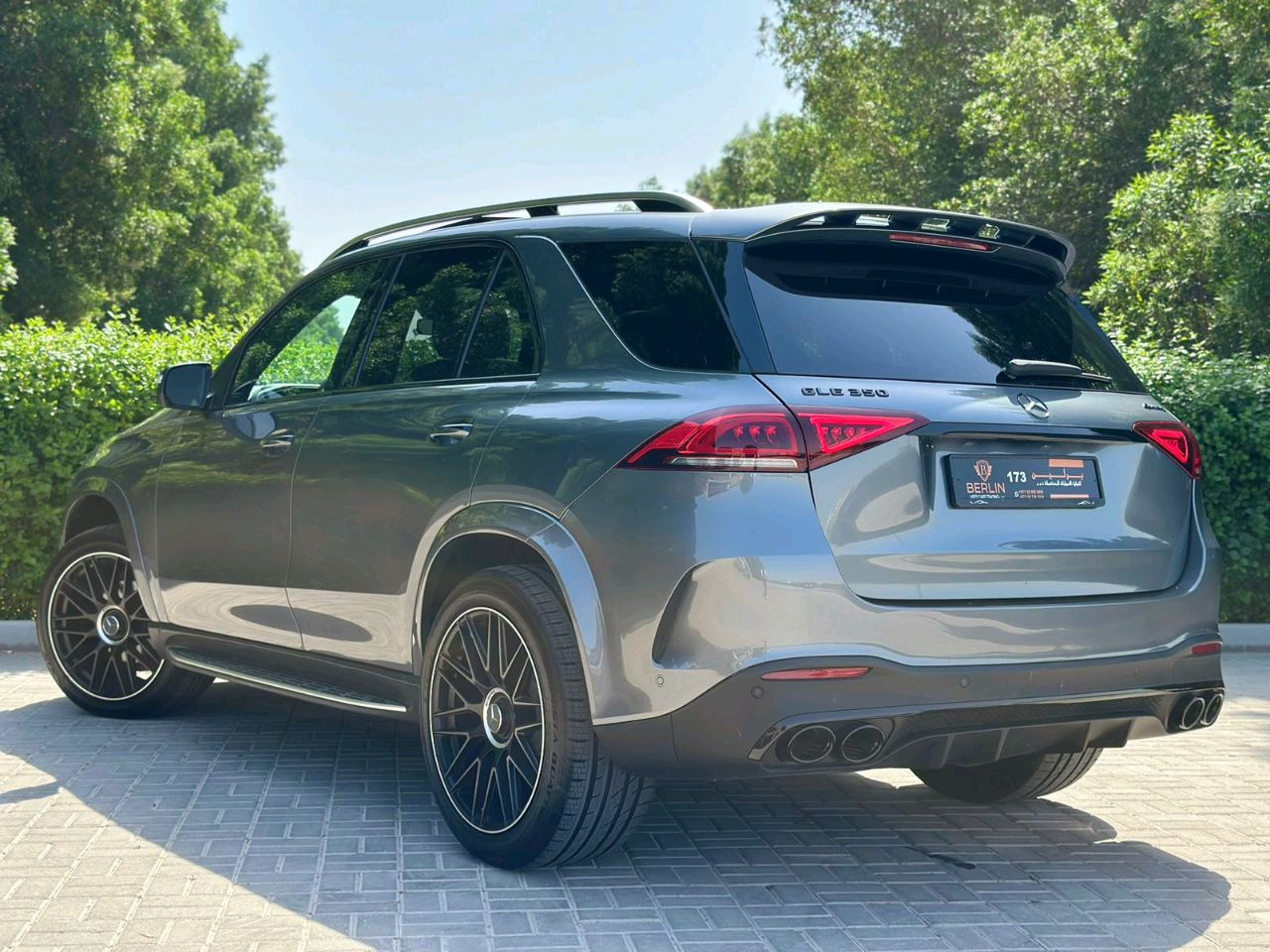 Mercedes Benz GLE SUV - Image 2