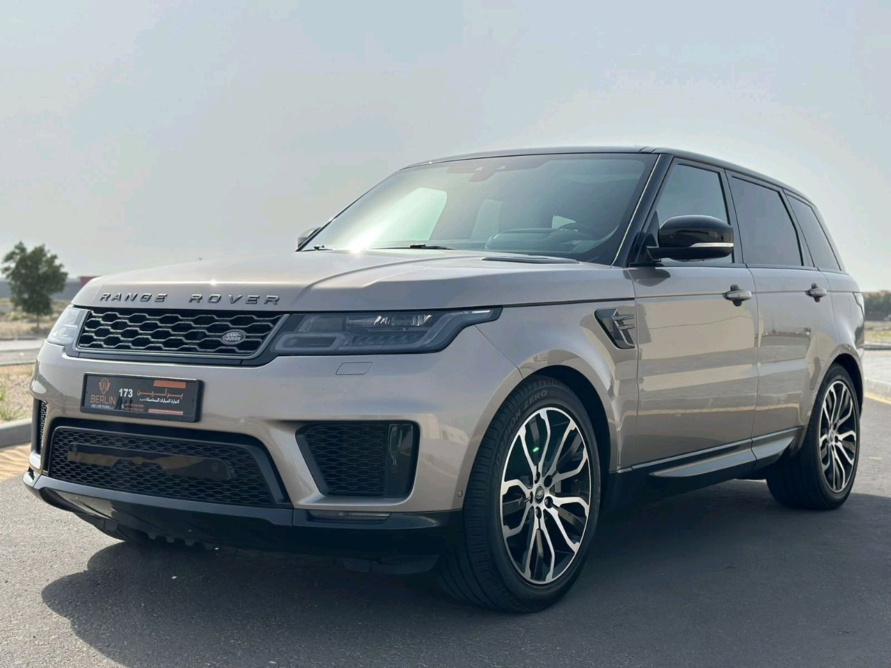 Range Rover Sport - Image 12