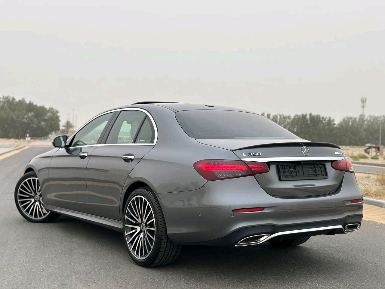 Mercedes Benz E-Class - Image 11