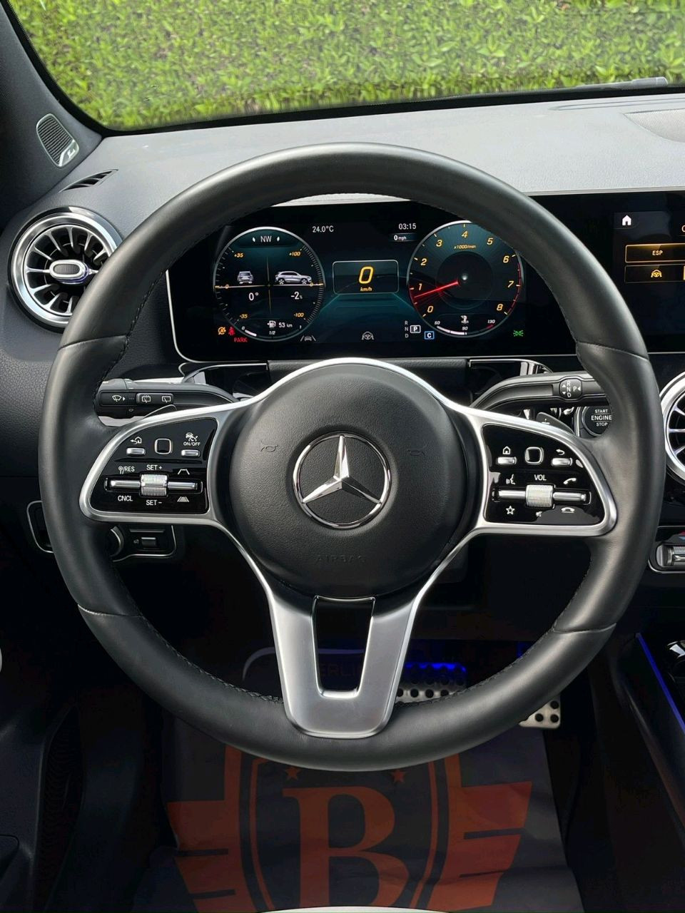 Mercedes Benz GLA - Image 9