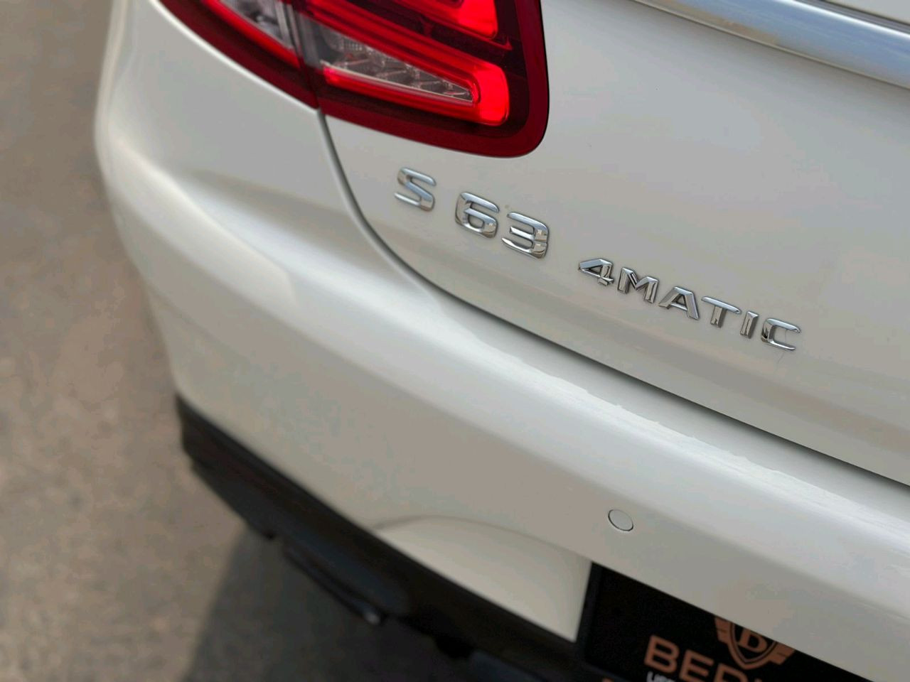 Mercedes Benz S-Class - Image 12