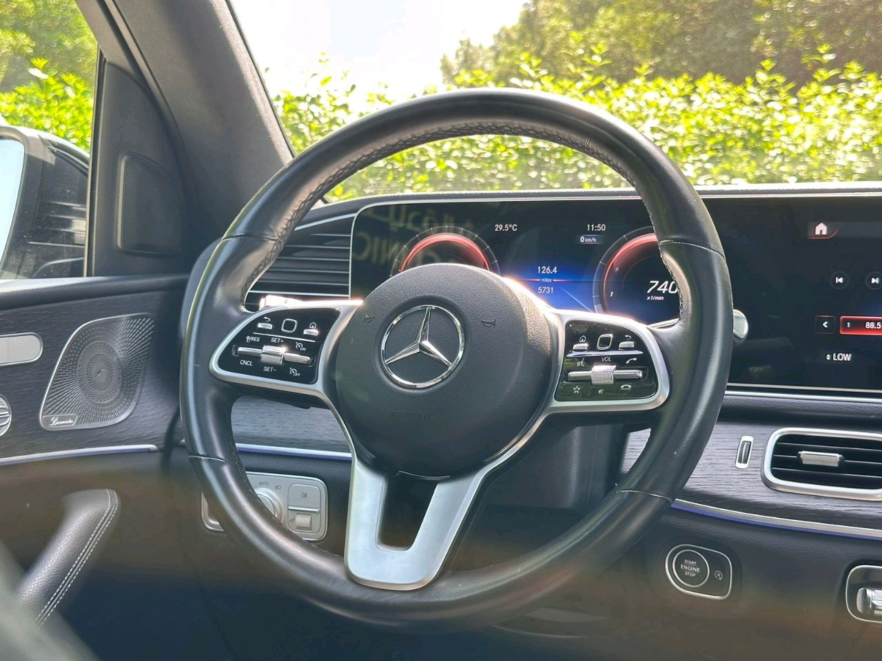Mercedes Benz GLE SUV - Image 7