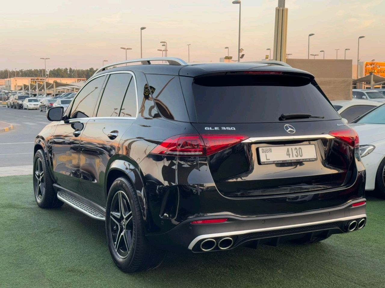 Mercedes Benz GLE SUV - Image 9