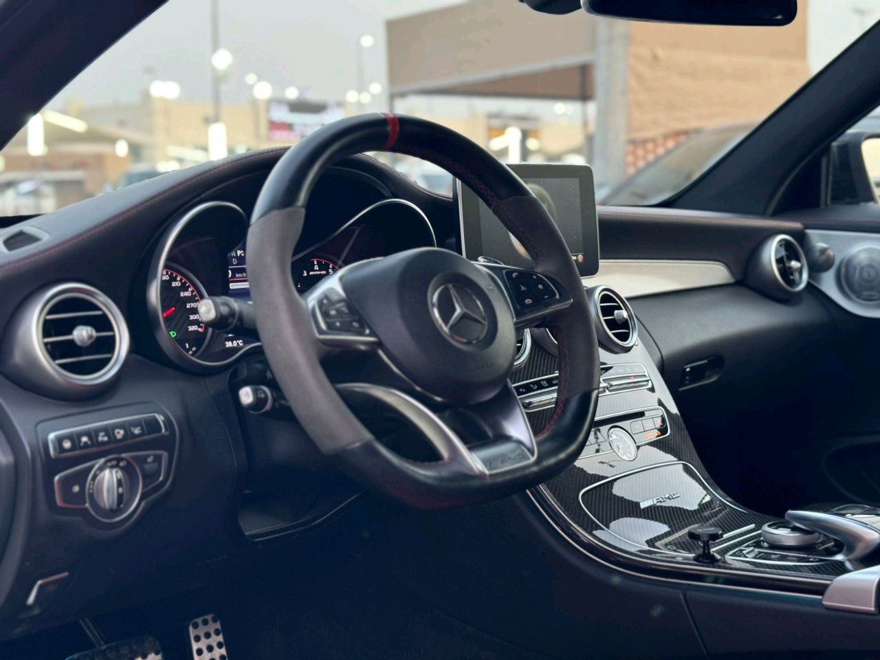 Mercedes Benz C-Class - Image 8