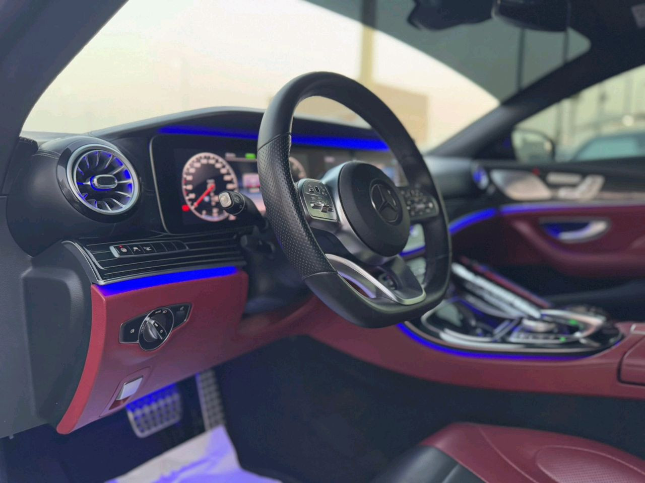 Mercedes Benz CLS-Class - Image 8