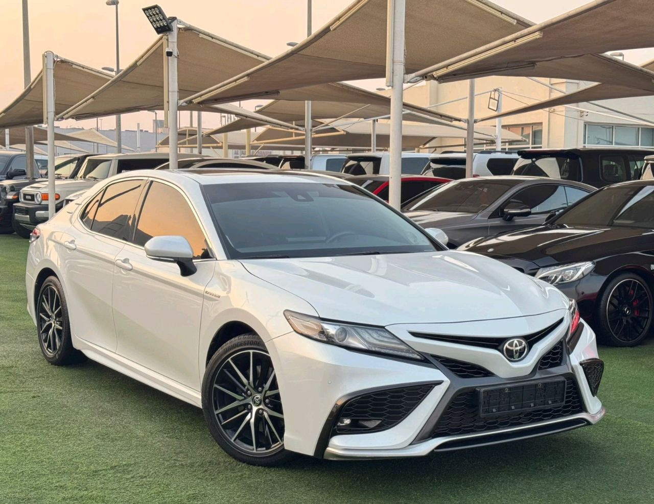 Toyota Camry - Image 10