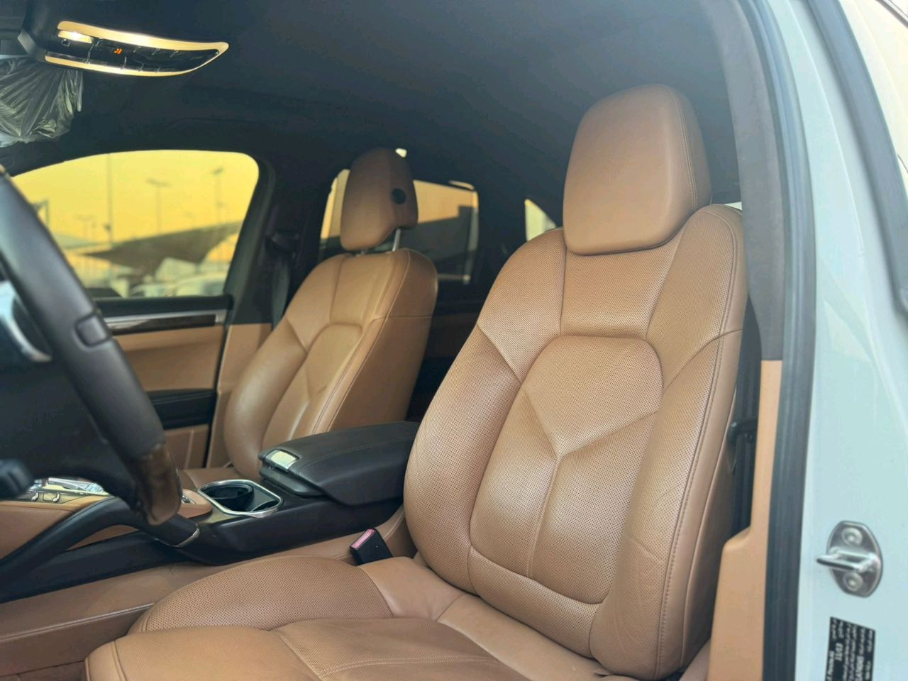 Porsche Cayenne - Image 5