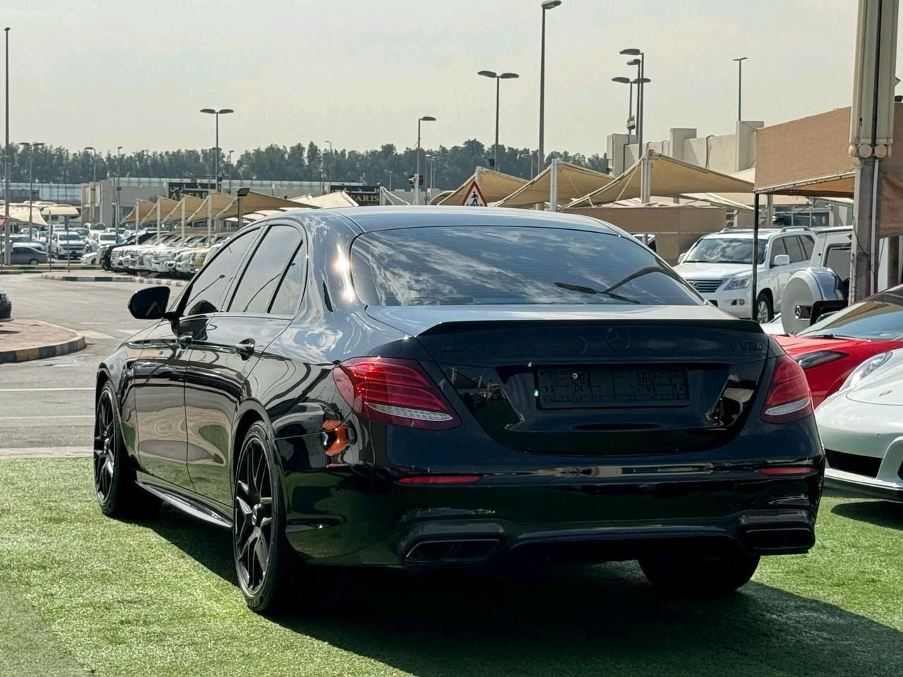 Mercedes Benz E-Class - Image 11