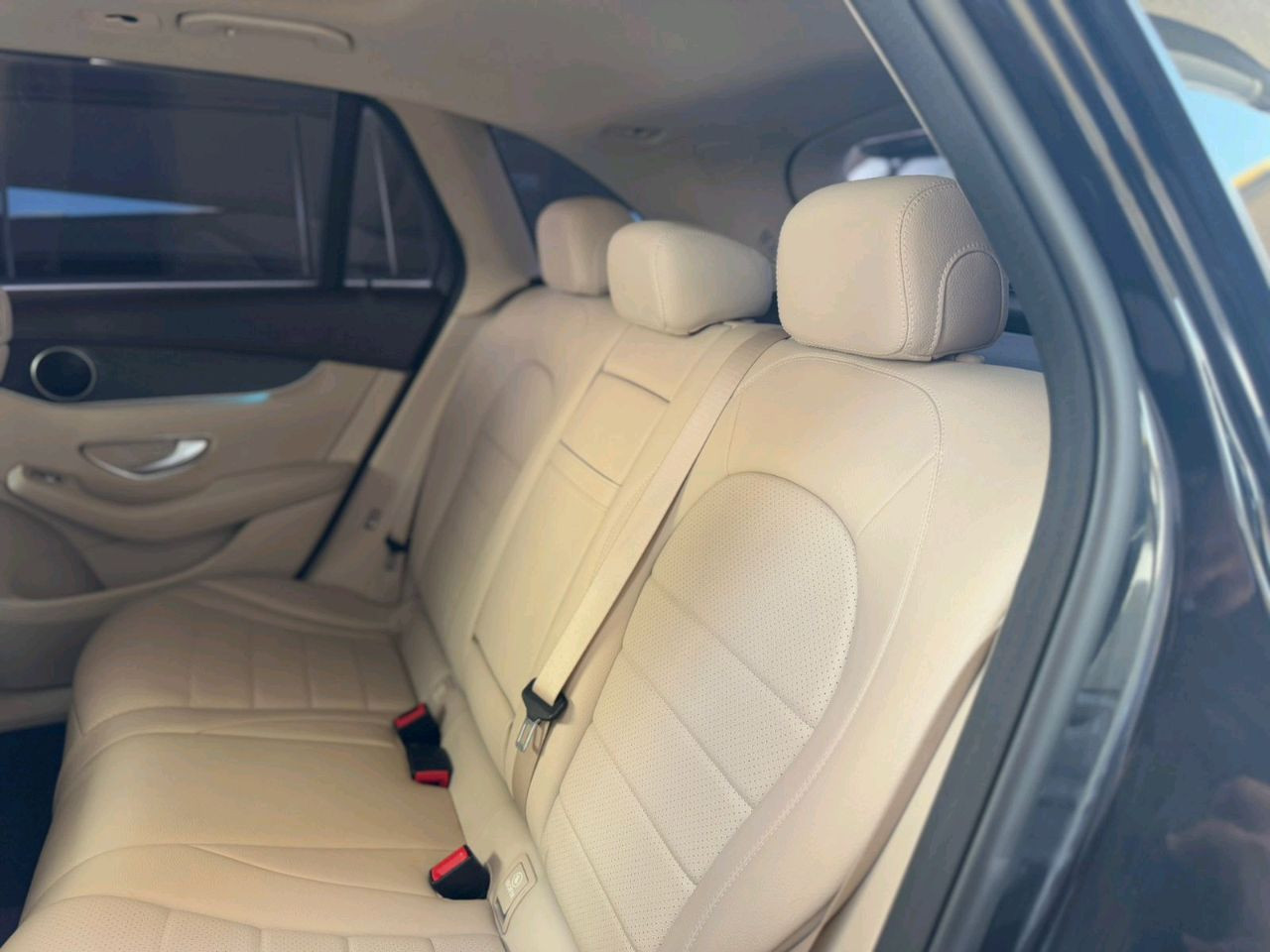 Mercedes Benz GLC - Image 12