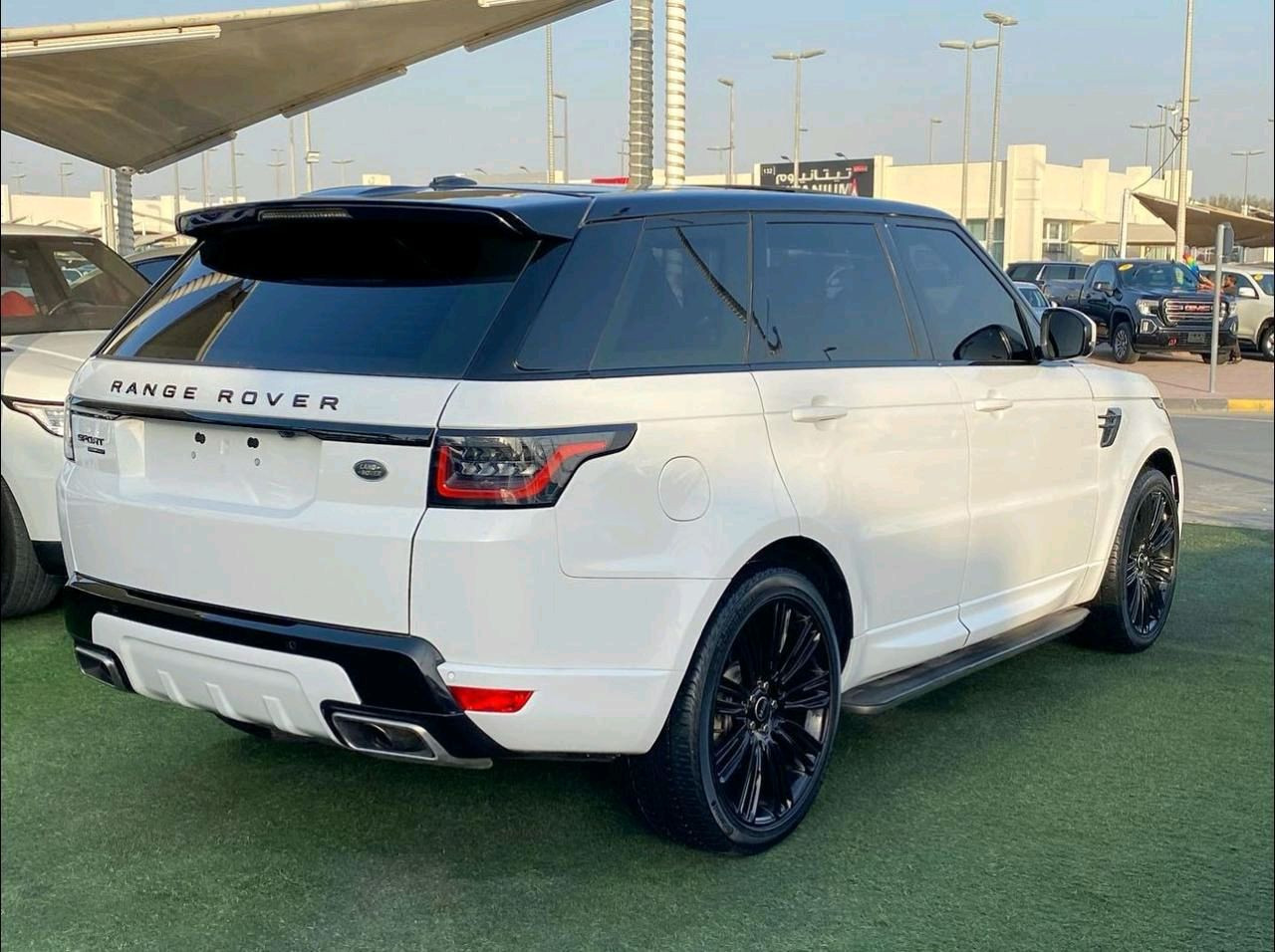 Range Rover Sport - Image 3