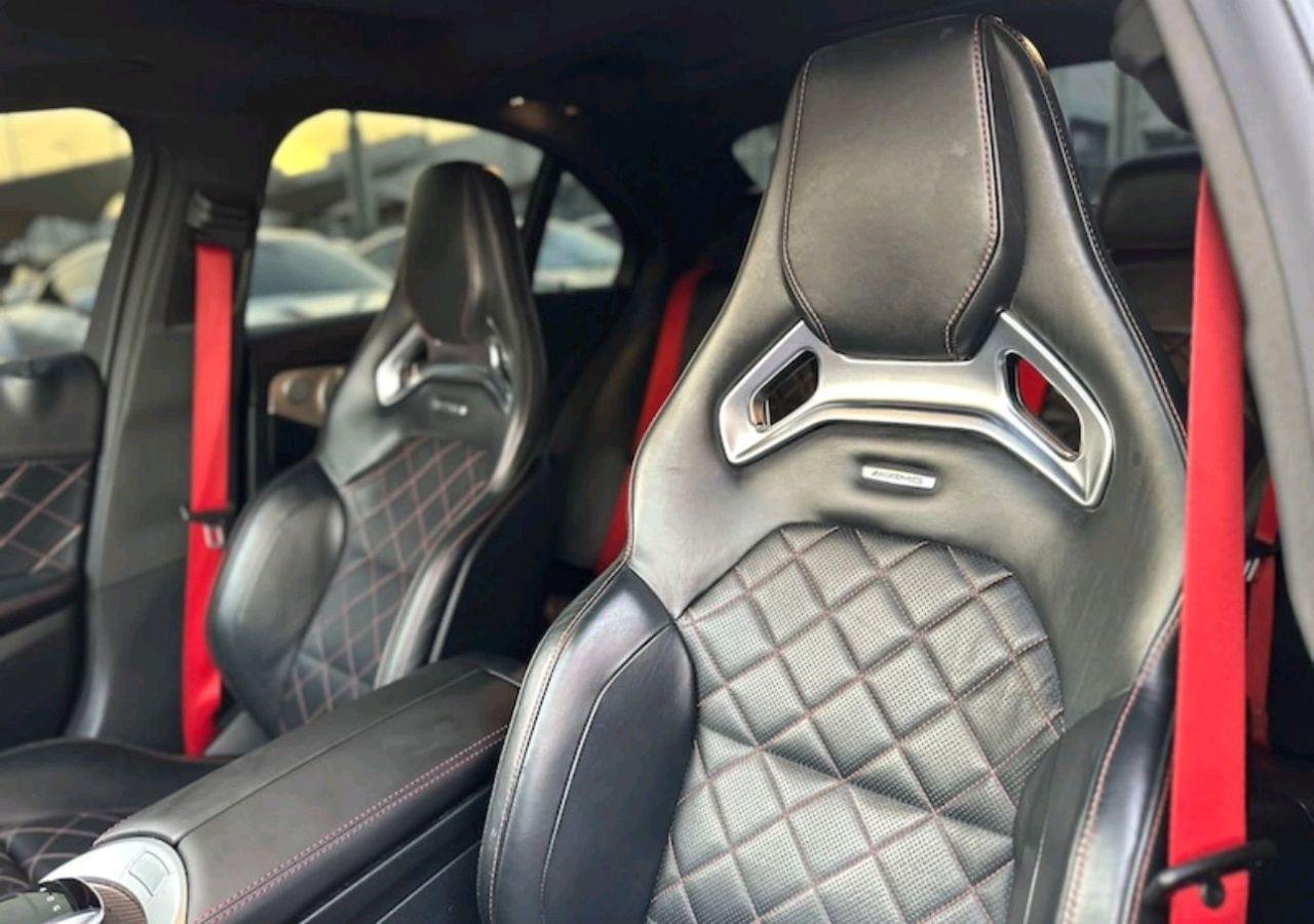 Mercedes Benz C-Class - Image 9