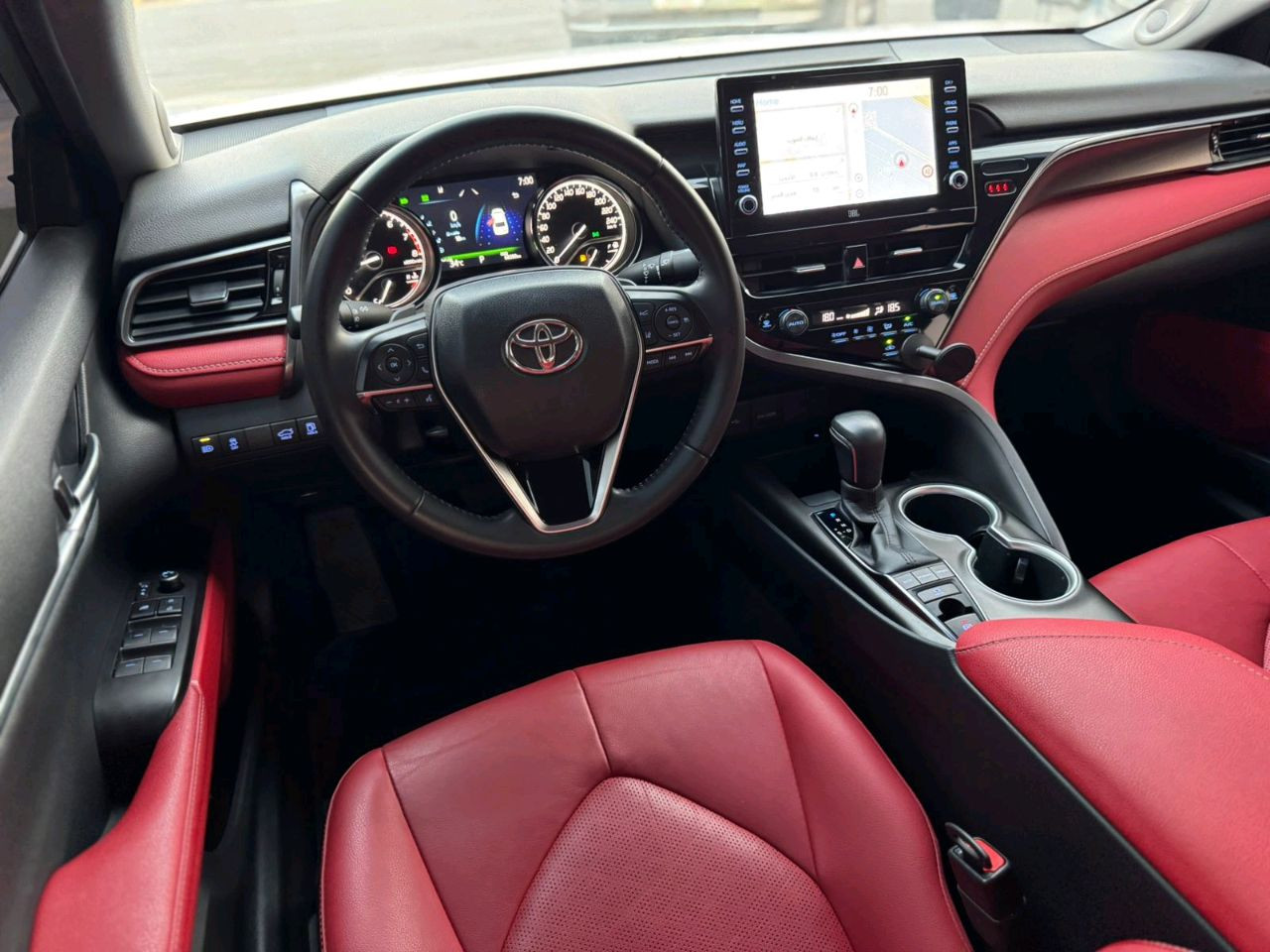 Toyota Camry - Image 8