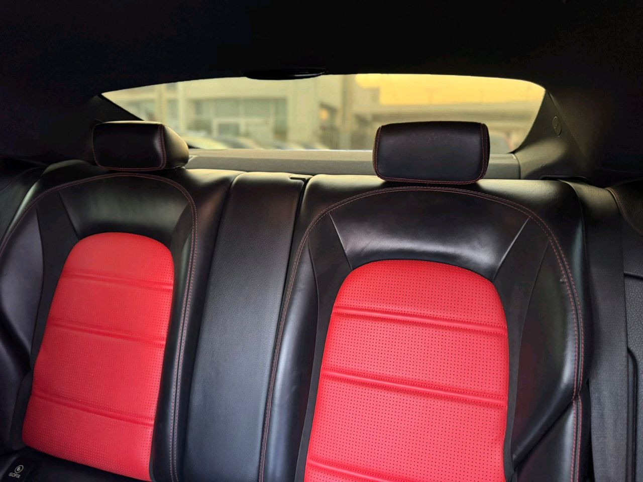 Mercedes Benz C-Class - Image 12