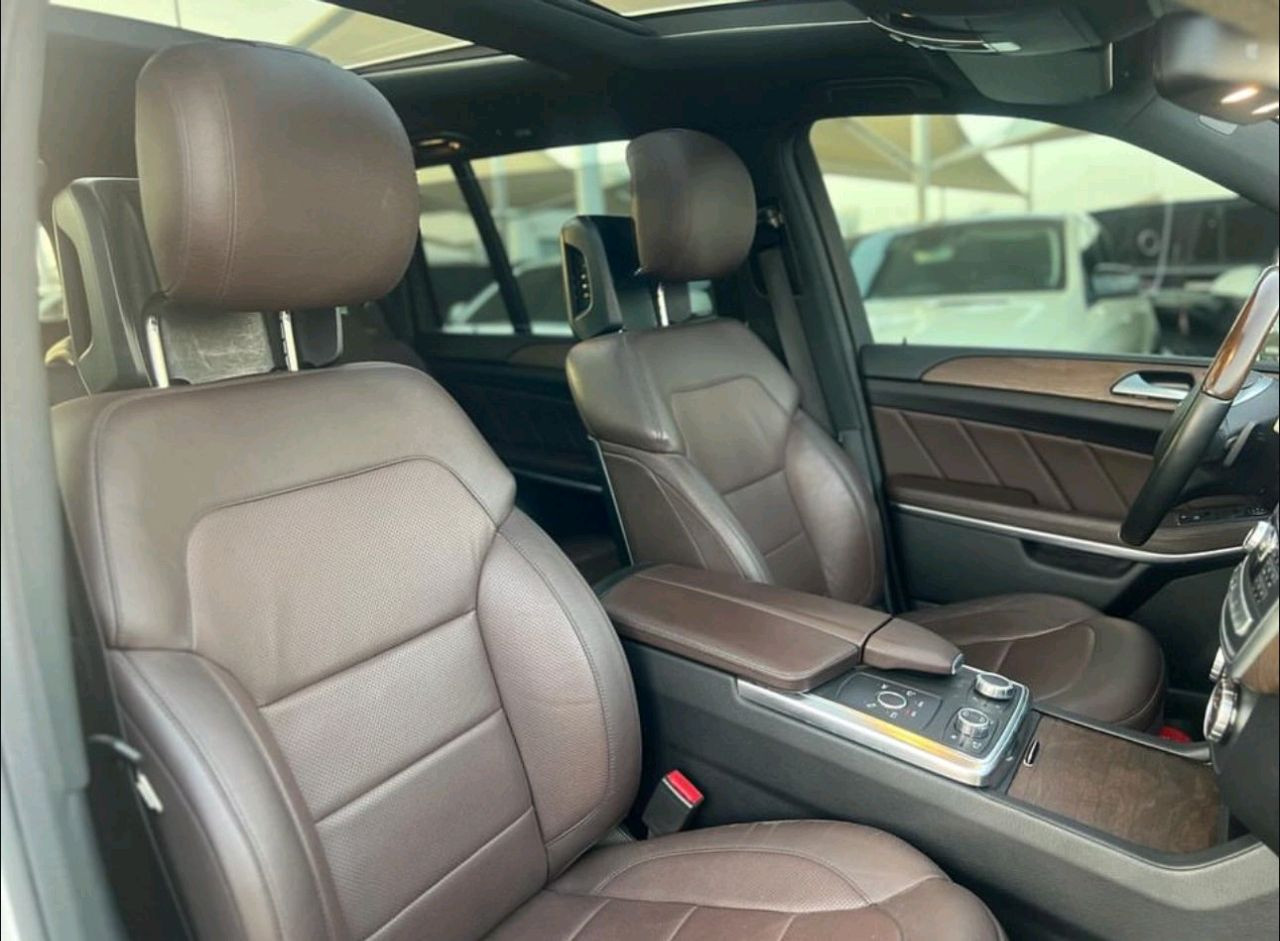 Mercedes Benz GL - Image 3