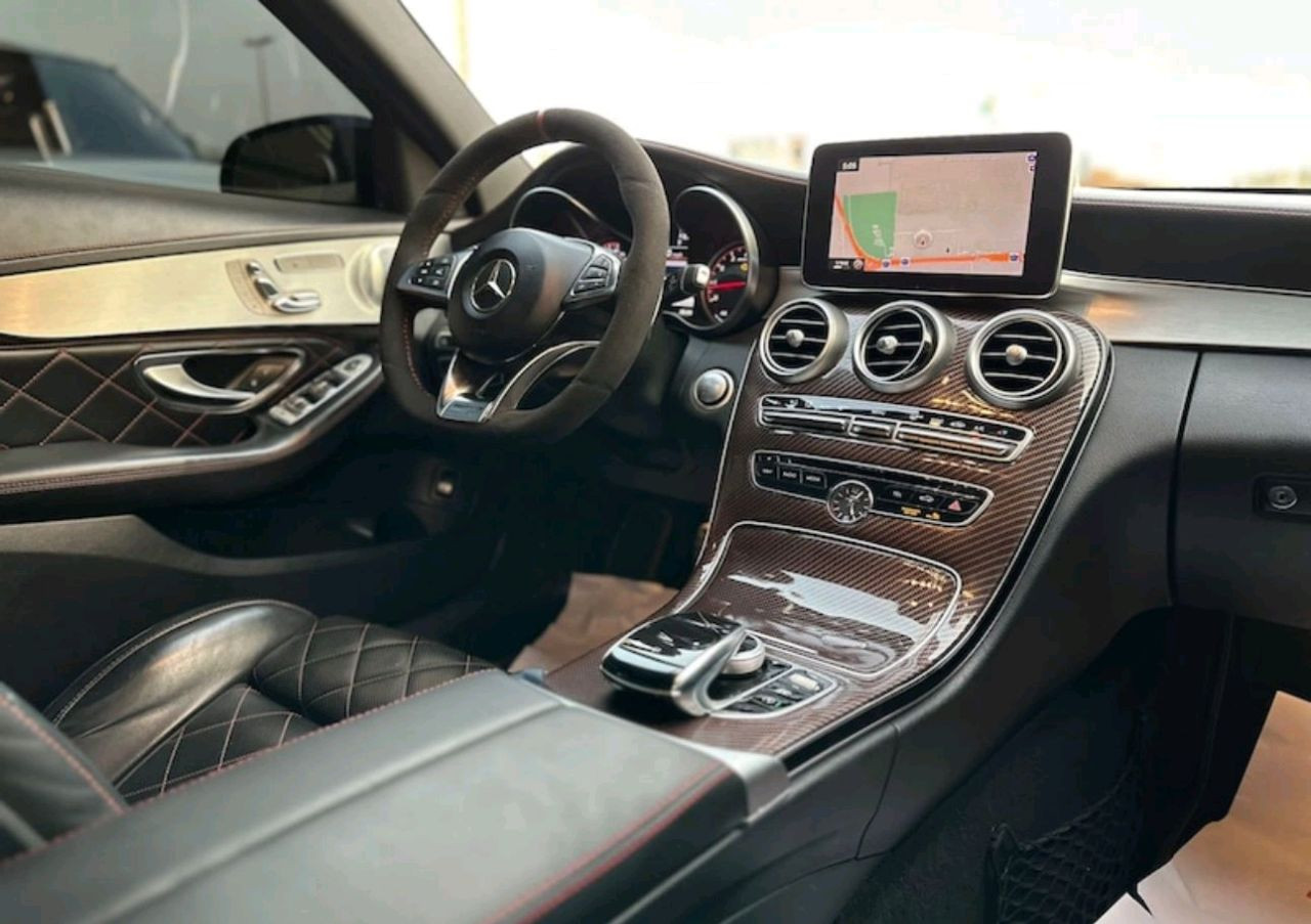 Mercedes Benz C-Class - Image 3