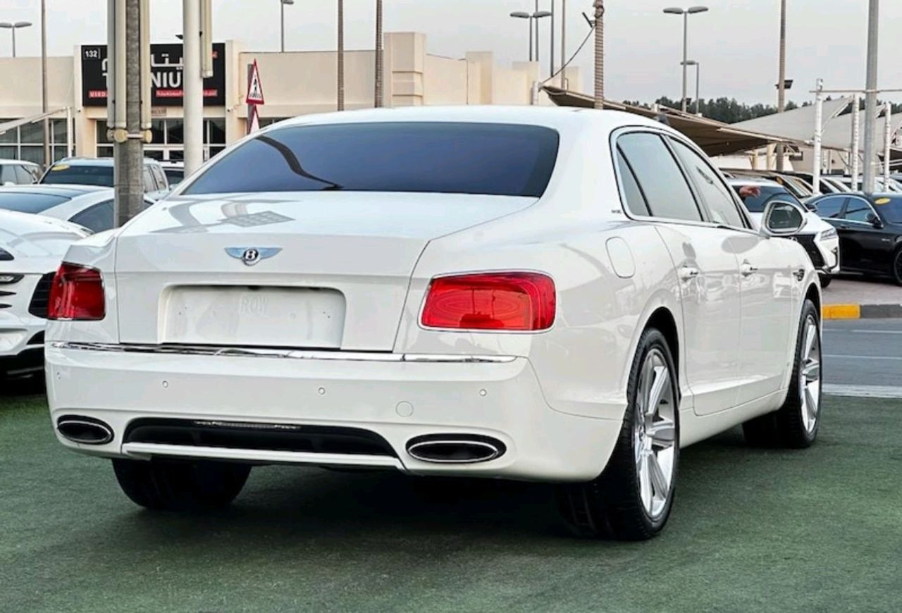Bentley Continental Flying Spur - Image 4