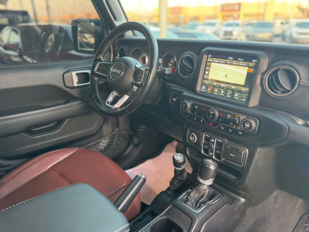Jeep Wrangler - Image 12