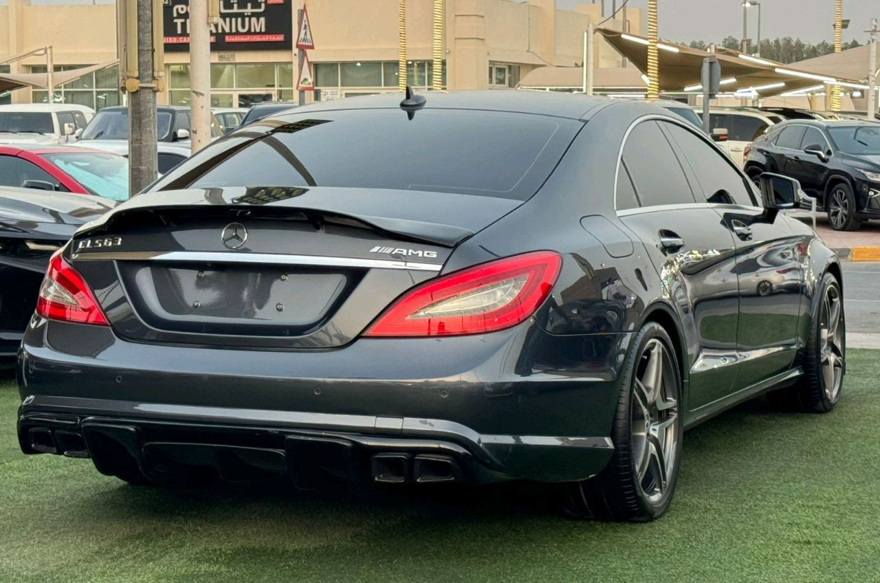 Mercedes Benz CLS-Class - Image 4