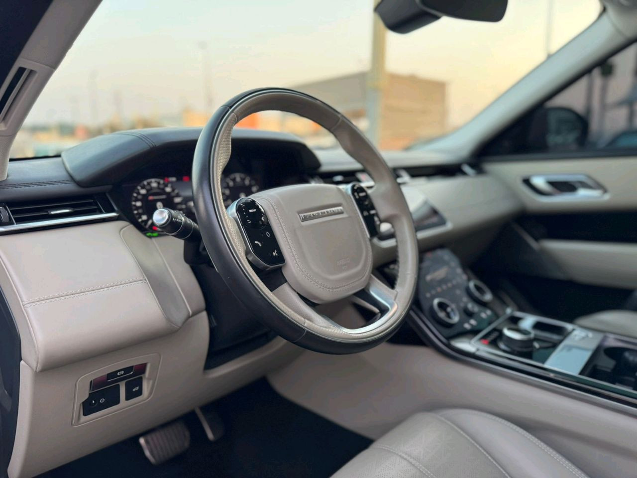 Range Rover VELAR - Image 5