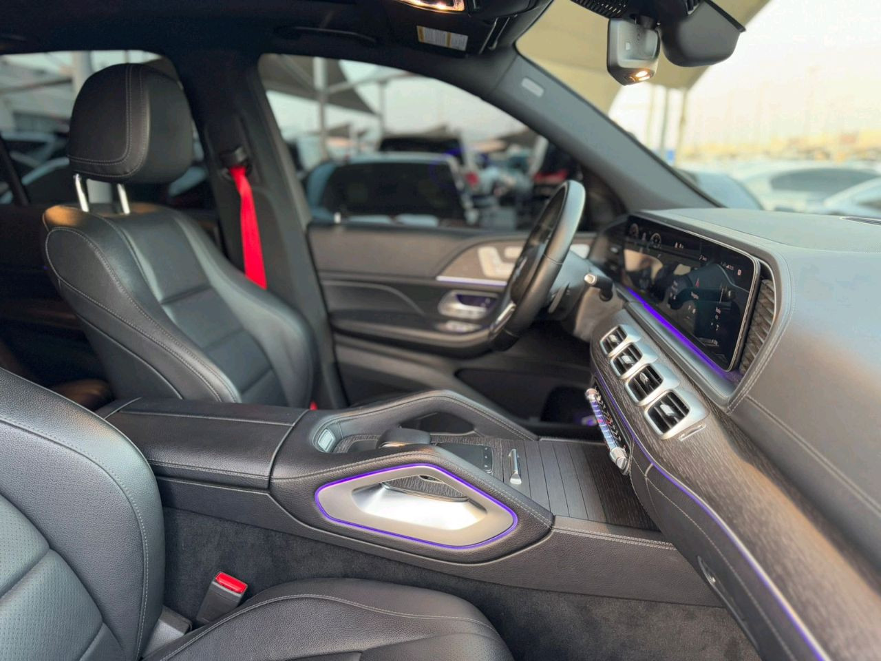 Mercedes Benz GLE SUV - Image 4